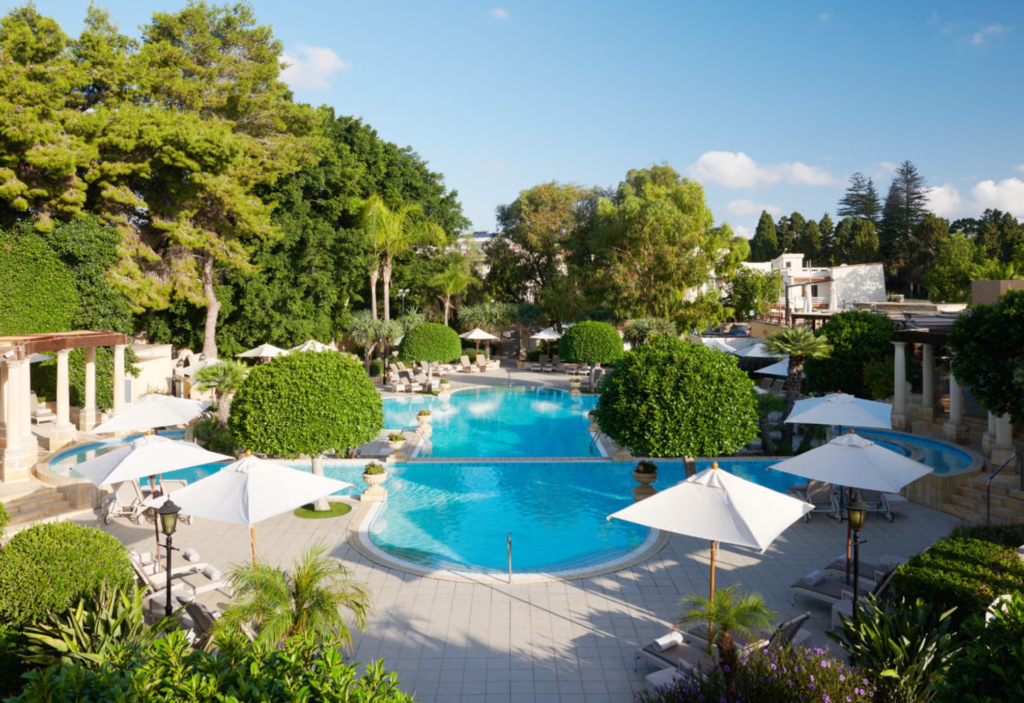 科林西亚宫廷酒店 (Corinthia Palace)