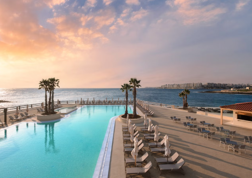 9. 威斯汀德拉戈纳拉度假酒店 (Westin Dragonara Resort)