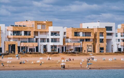 马尔萨斯卡拉海景房的另一面：风浪、潮湿、噪音和淡旺季